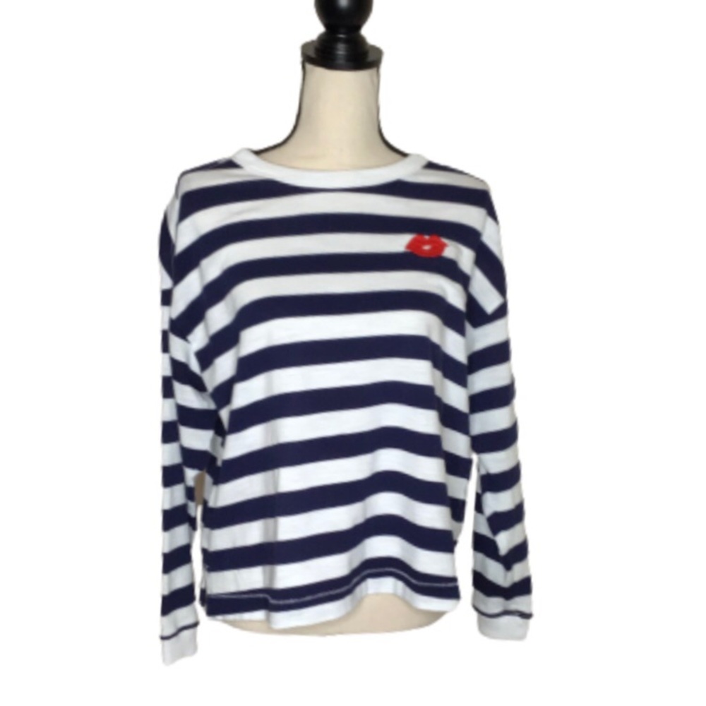 Old Navy The Easy Tee Blue and White Striped Long Sleeve Lip Embroidered Medium